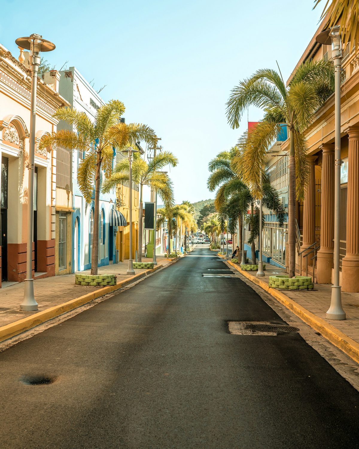 Calle de un pueblo de Puerto Rico